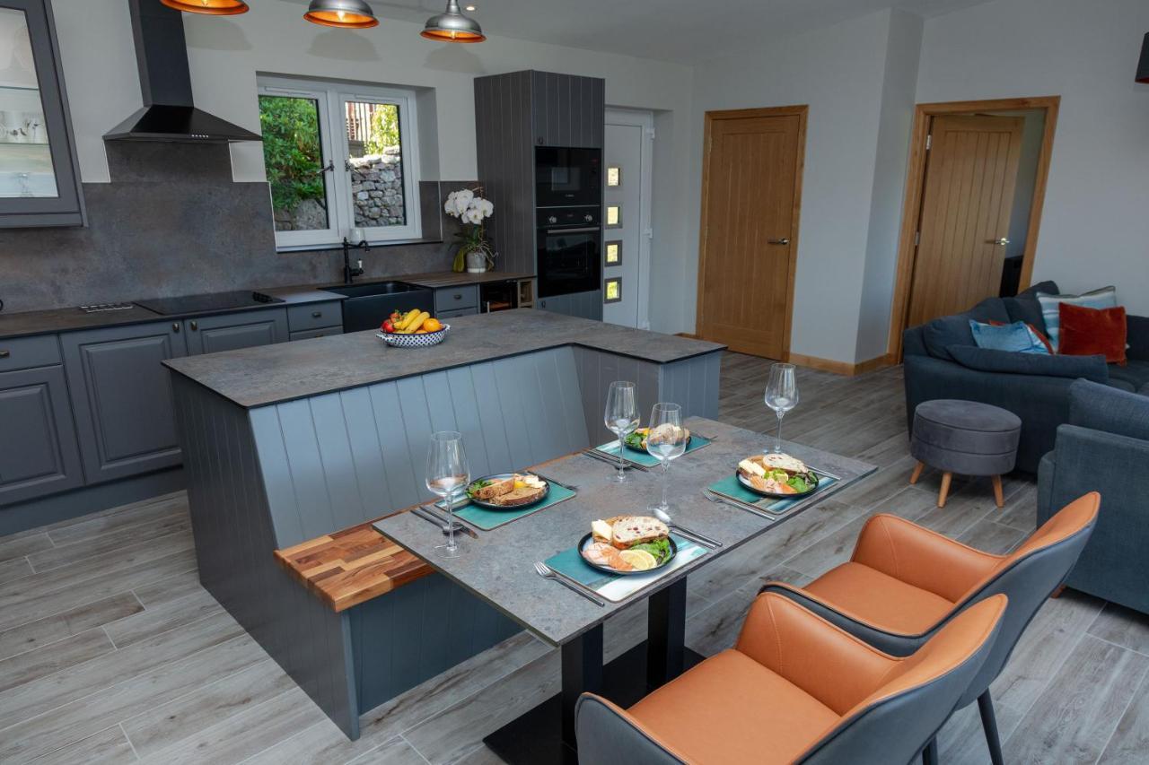 Birches Lodge With Hot Tub Dundonnell Exterior foto